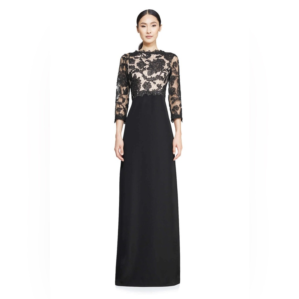 Tadashi Shoji Peony Embroidered Stretch Crepe Gown Black/Nude | Size 6